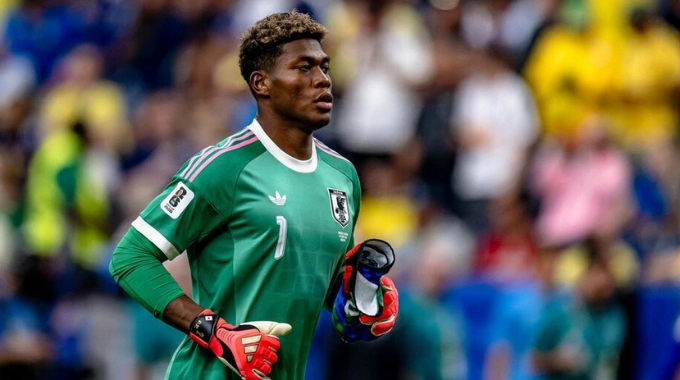 zion suzuki juventus